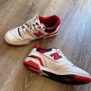 New Balance low top 550 basketball sneakers white/team red men’s size 8